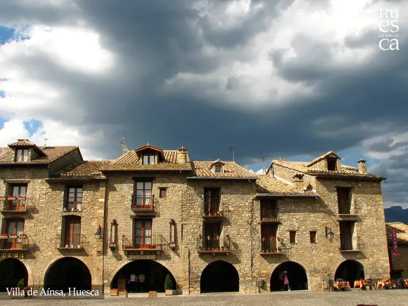 Ainsa medieval Huesca
